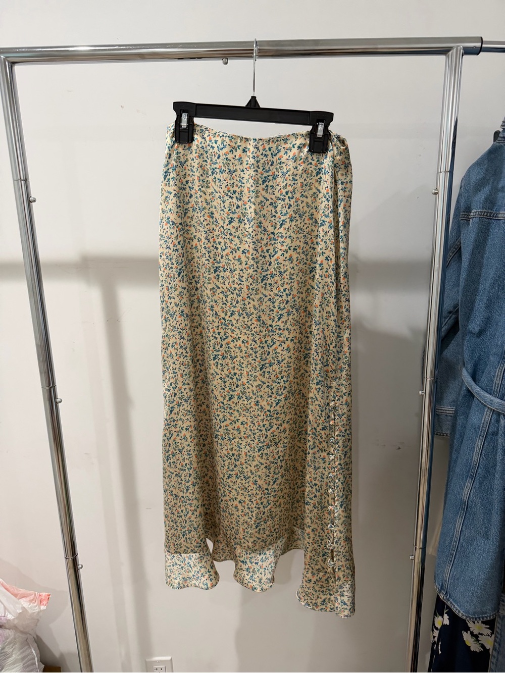 Zara Cream Midi Skirt with Blue Floral Print